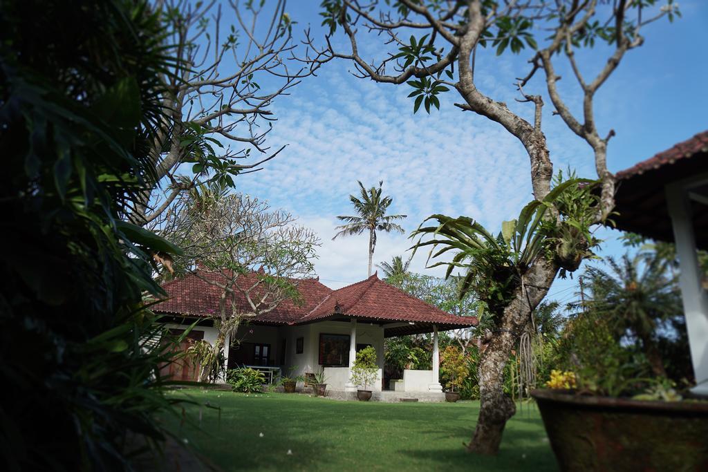 Puri Angsa Saba Apartment Keramas Exterior photo